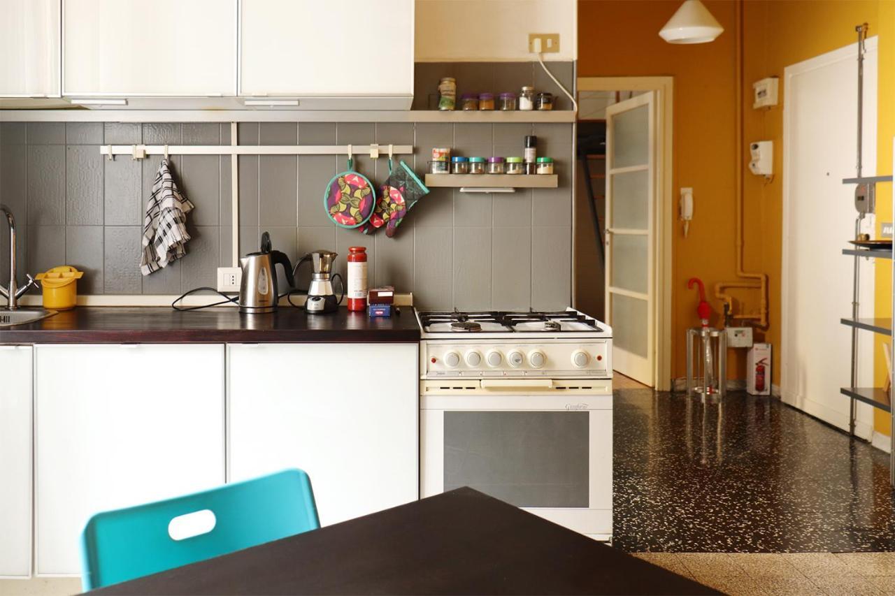 Isola Centro Bilocale Su 2 Livelli Free Wi-Fi Apartment Milan Bagian luar foto